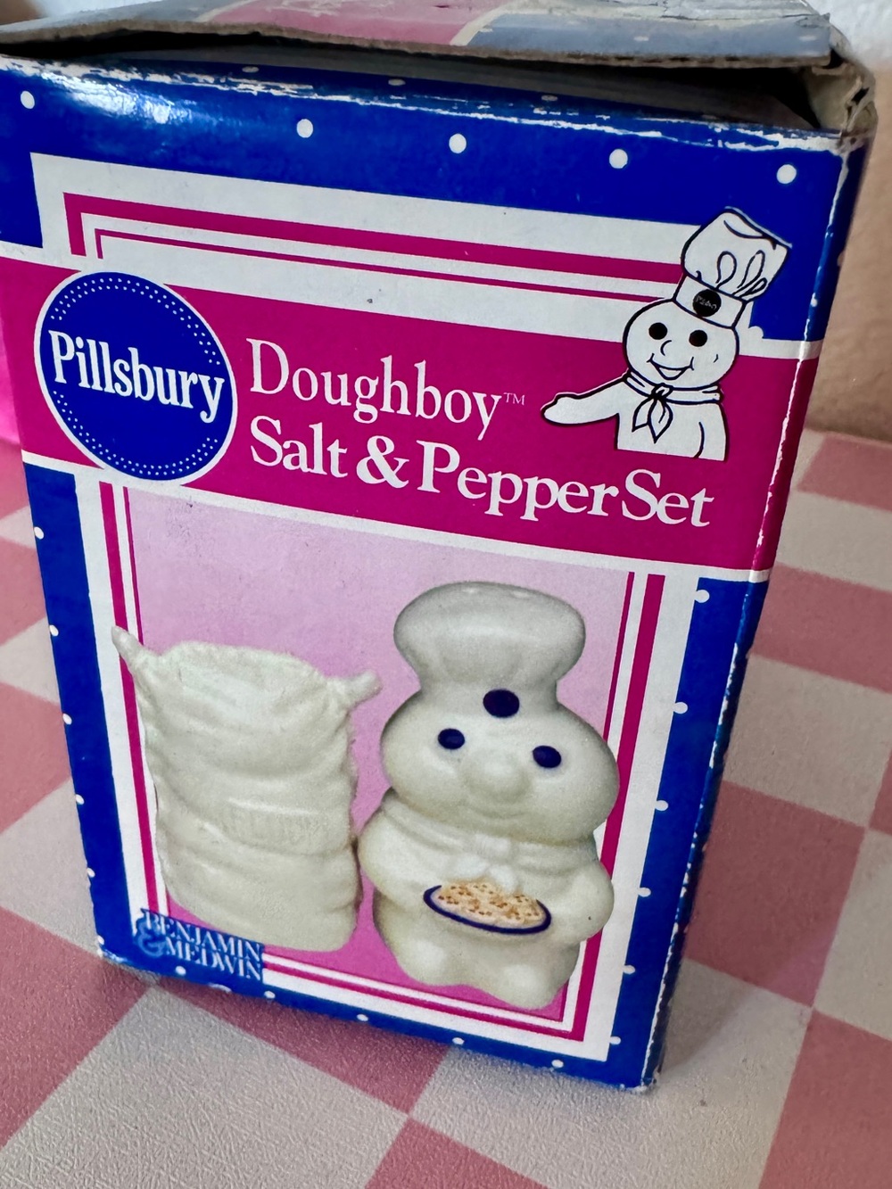 Vintage Pillsbury Doughboy Salt & Pepper Set - White - Picture 3 of 5